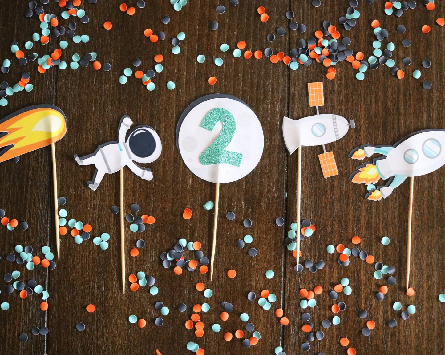 CUPCAKE TOPPERS