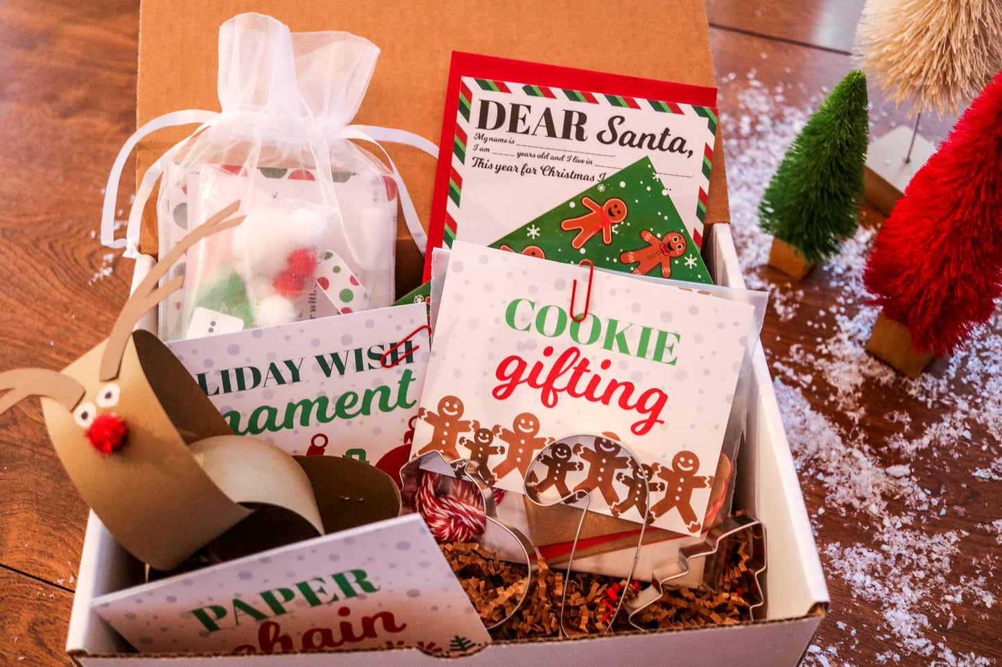 HOLIDAY ACTIVITY BOX